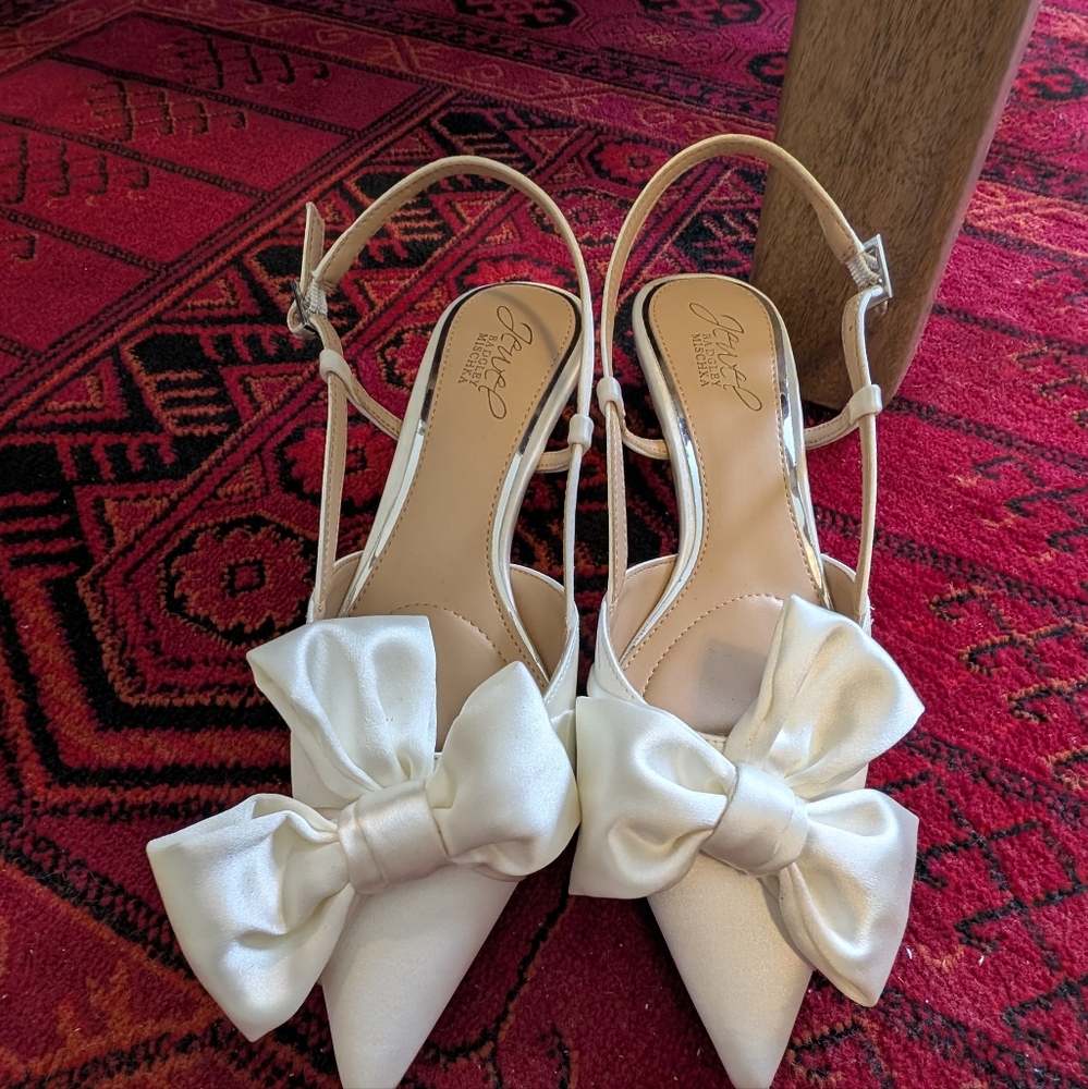 Bridal Shoes - Jewel Badgley Mischka Women's Satin Shoes - Ivory